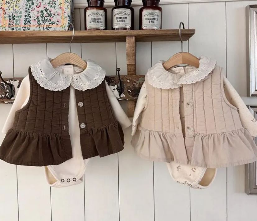 Girls Frill Gilet