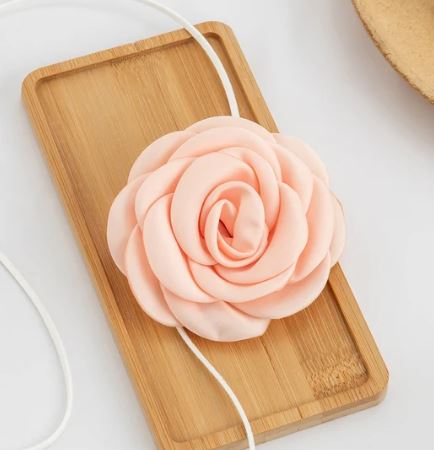 Flower Choker